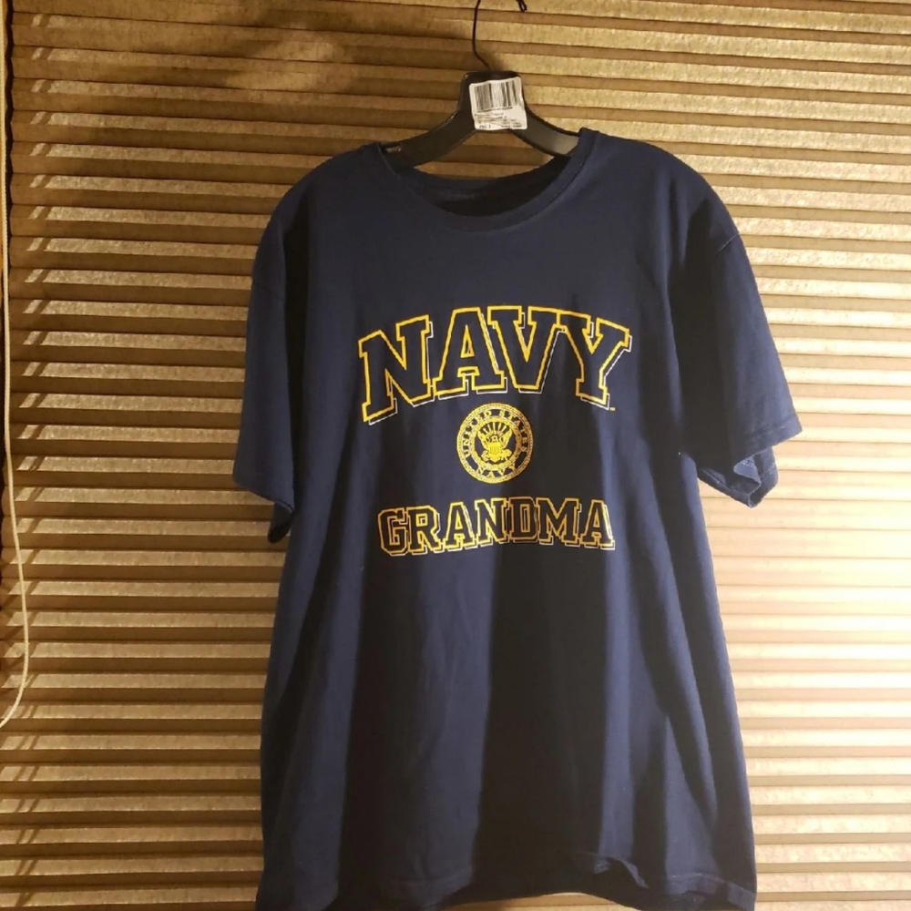 NAVY MILITARY GRANDAMA TSHIRT